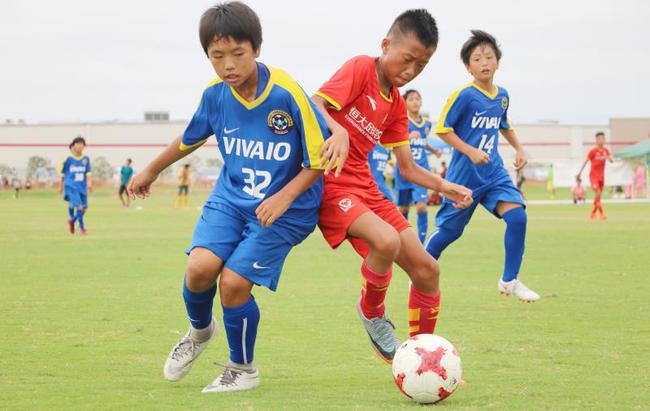 赛前社区盾焦点战；波特兰开拓者调整名单；媒体盛赞；临场指挥获称赞的简单介绍